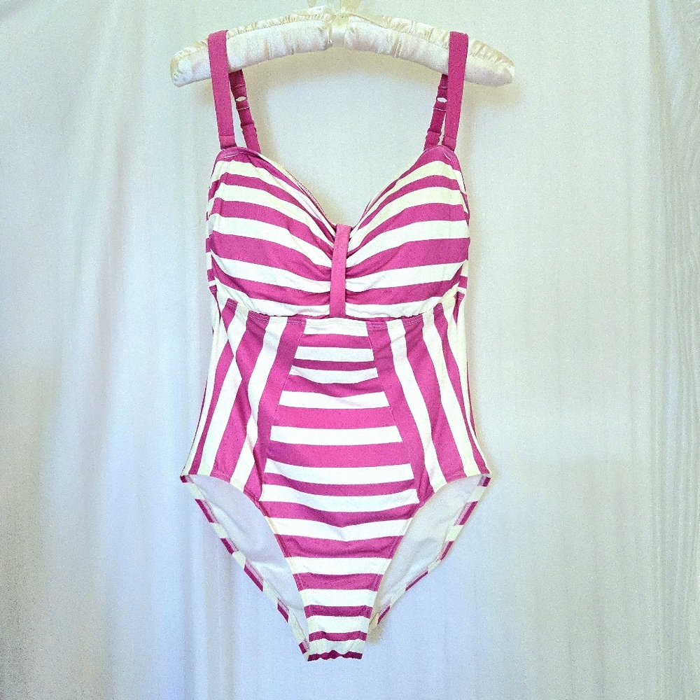 ( COCO REEF ) Bra Sized Allover Slimming One-Piece Swimsuit, 34DD (M - L) - Picture 16 of 16